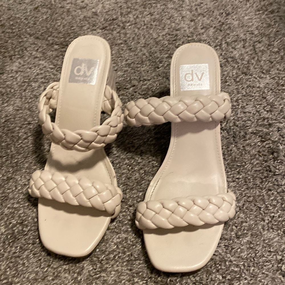 Hells, DV, trendy, summer, cute, cream